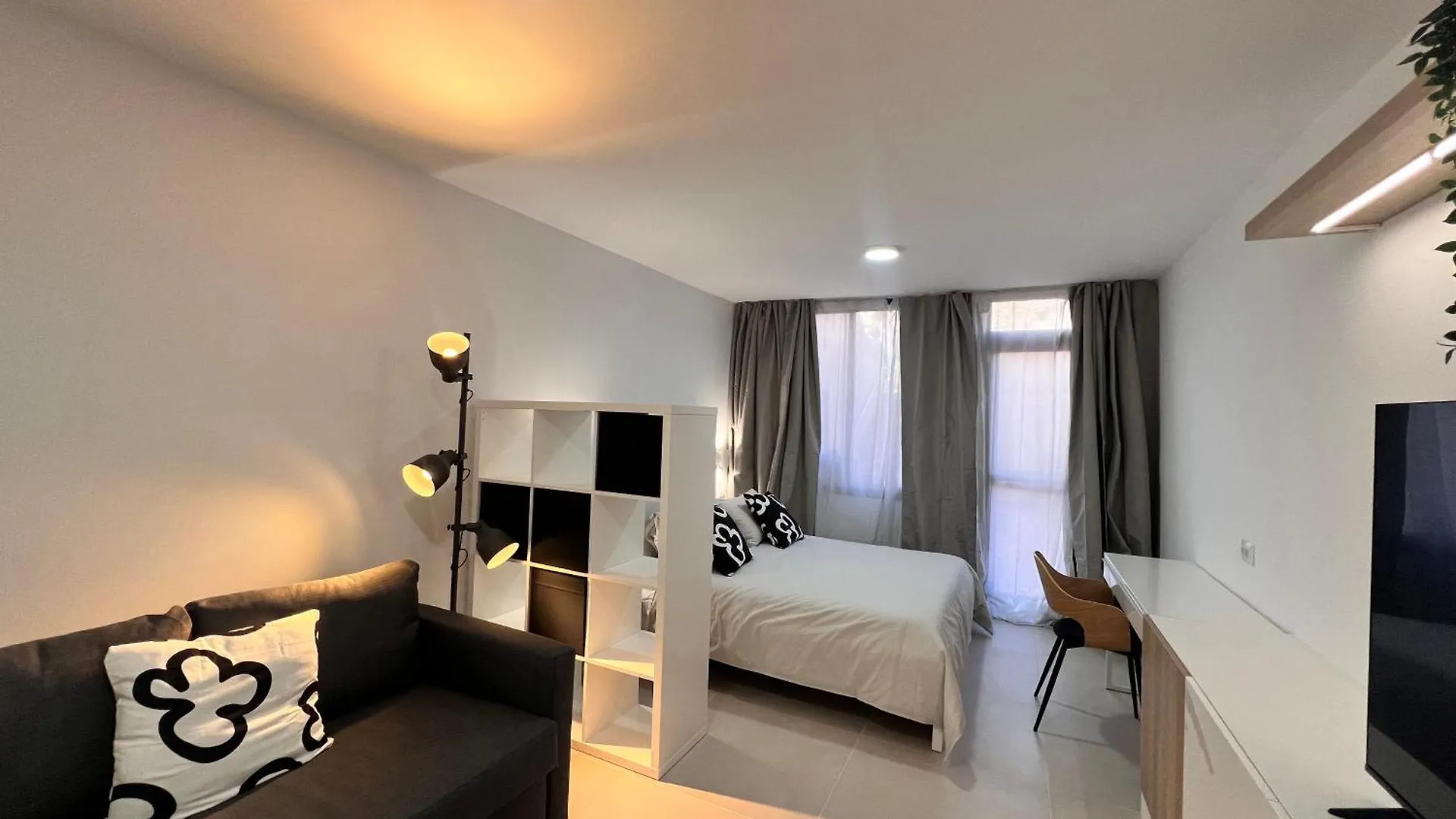 Sunny Apto Castle Harbour لوس كريستيانوس 0*,  إسبانيا
